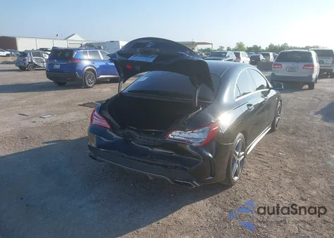 2014 Mercedes-Benz Cla 45 Amg 4Matic z USA, uszkodzony, nr VIN WDDSJ5CB5EN100210